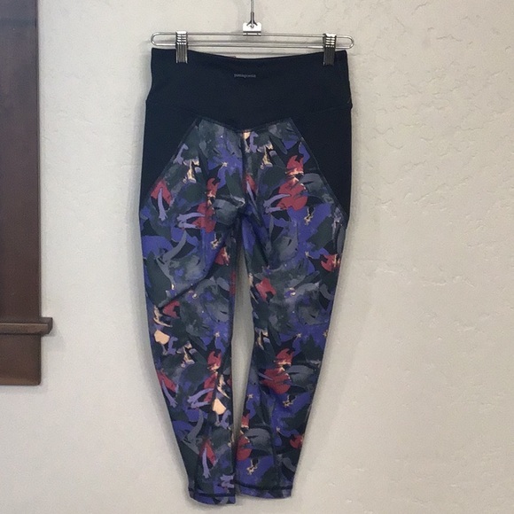 Patagonia Centered Crops, XS, NWT - Picture 3 of 14